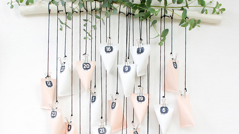 DIY Advent Calendar by Lilaliv